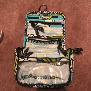 Vera Bradley Island Bloom Mini hanging organizer